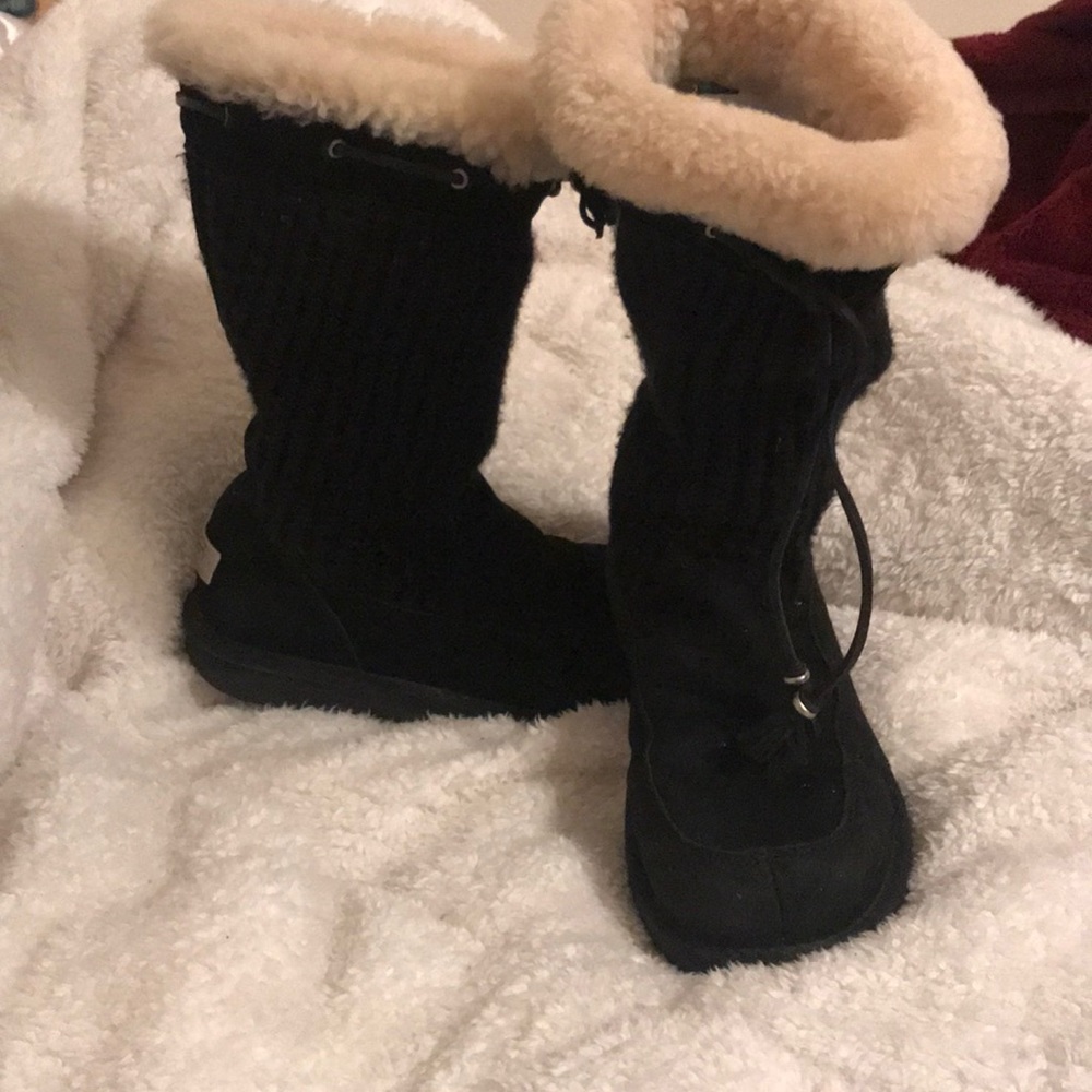 Ladies ugg knitted boots